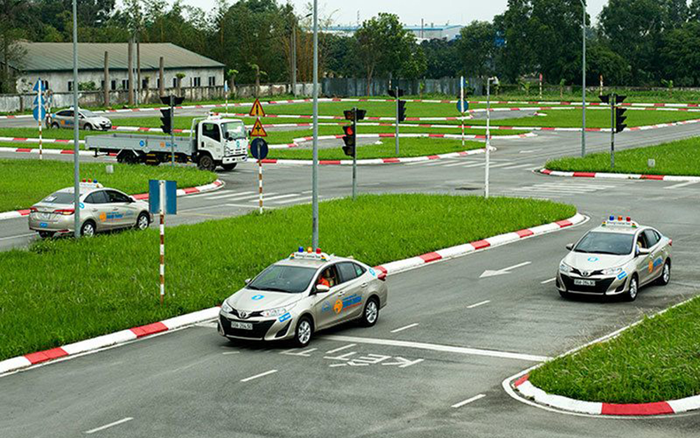 Từ 1/1/2021, thêm quy định mới với người học và thi bằng lái xe ô tô Ảnh 2