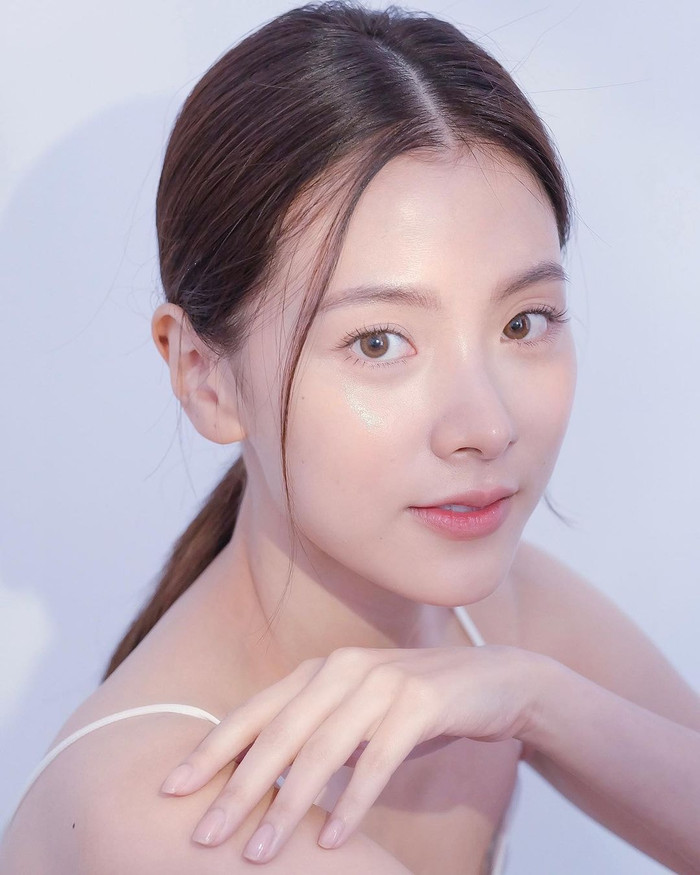 Baifern Pimchanok sẽ là nữ chính trong phim truyền hình mới của đài ONE31 được chuyển thể từ tiểu thuyết Ảnh 8