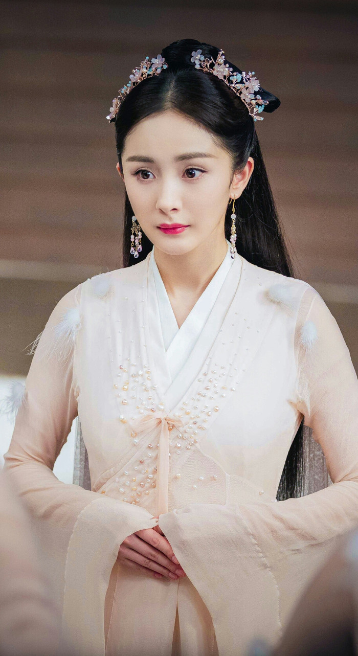 Khi Dương Tử, Dương Mịch, Quan Hiểu Đồng đảm nhận vai 'đệ nhất mỹ nhân' Ảnh 5