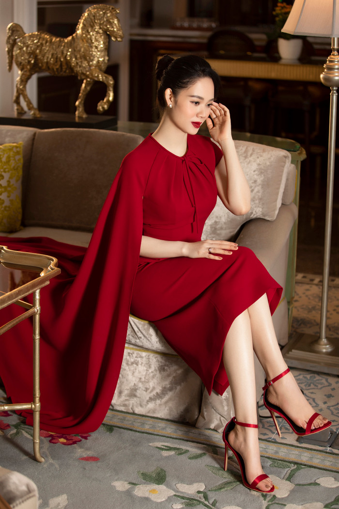 HHVN 2002 Mai Phương khoe dáng ngọc, kín đáo e ấp mà quyến rũ mê hồn Ảnh 23