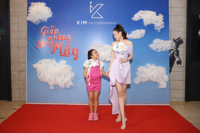 Họp báo 'Giữa những tầng mây': Anh Đức - Diễm Trần bị nghi 'phim giả tình thật' Ảnh 3