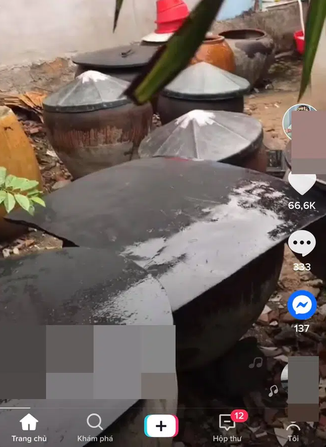 Những lu nước mắm được sản xuất theo cách truyền thống luôn mang đến một hương vị đặc trưng riêng