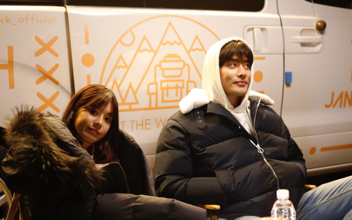 Hoàng Yến Chibi kết hợp nam ca sĩ Hàn Quốc tung ca khúc ngọt ngào gây 'lụi tim' Ảnh 2