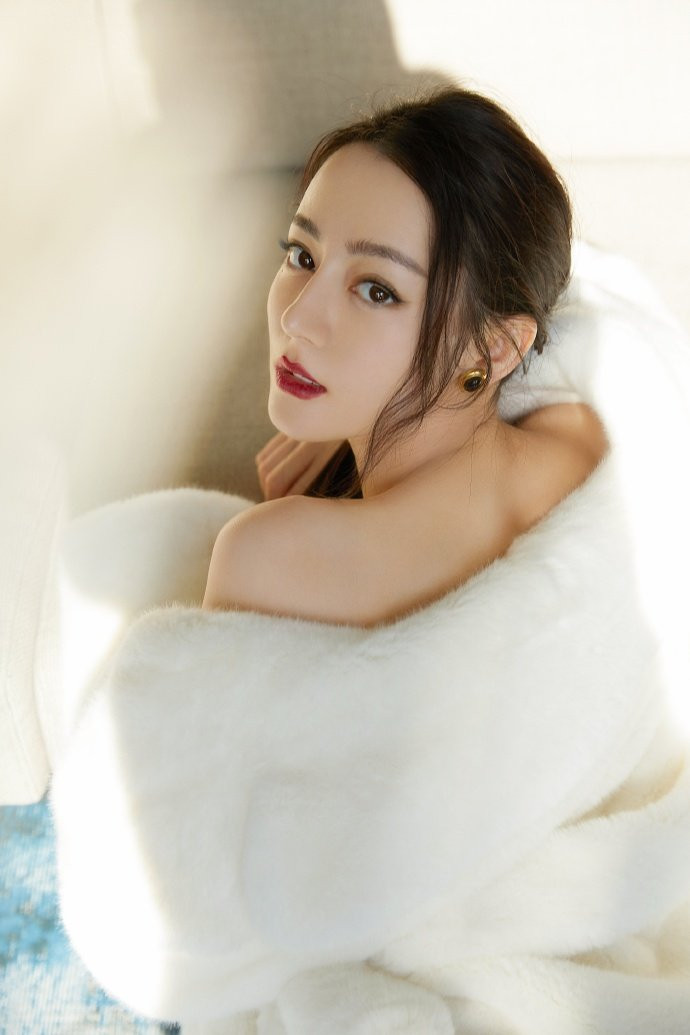 Địch Lệ Nhiệt Ba