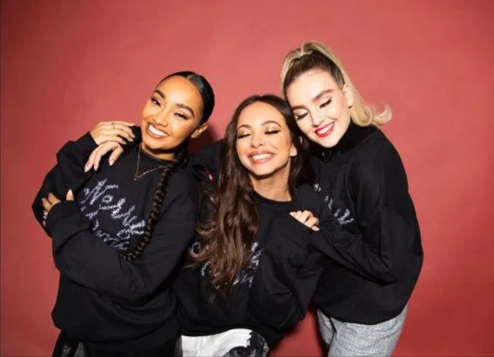 Little Mix chia sẻ ảnh nhóm mới của mình vào cuối năm 2020