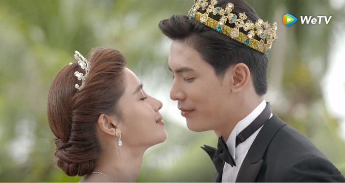 Cặp đôi vàng trong làng phim Thái Son-Vill lại yêu nhau nồng cháy trong Hoàng tử ếch Ảnh 7