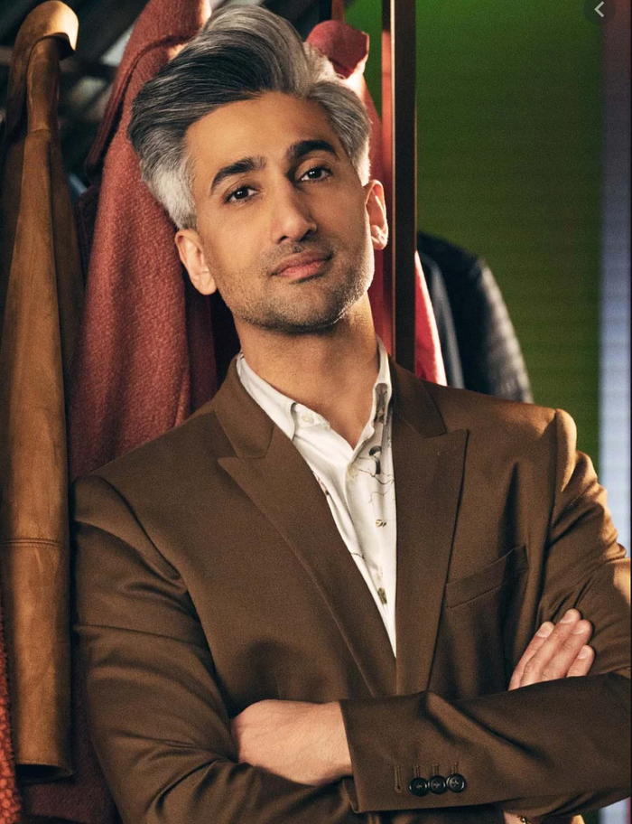 Tan France là nhà thiết kế thời trang, nhân vật truyền hình gốc Anh-Pakistan-Mỹ, đồng thời là thành viên của Queer Eye