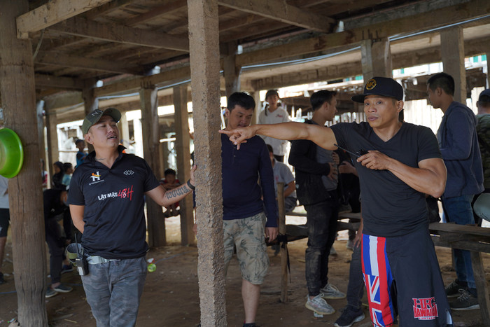 Lý Hải khiến khán giả 'tiếc đứt ruột' vì chi tiền tỷ dựng nhà sàn trong làng Chăm Chỉ ra chỉ để... phá Ảnh 3