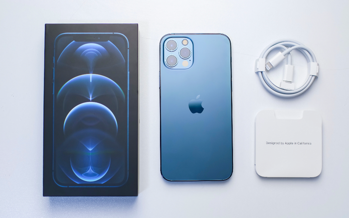 iPhone 12 Pro hot không kém iPhone 12 Pro Max tại Việt Nam, có nơi giảm hơn 3 triệu đồng Ảnh 2