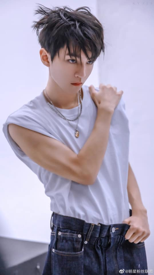 Vương Tuấn Khải