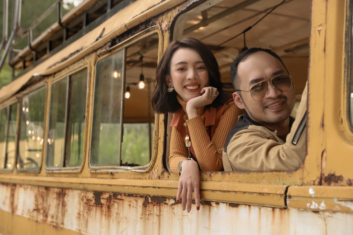 Thu Trang - Tiến Luật 'trốn con' tình tứ ở Đà Lạt, xác nhận làm phần tiếp theo của 'Chị Mười Ba' Ảnh 1