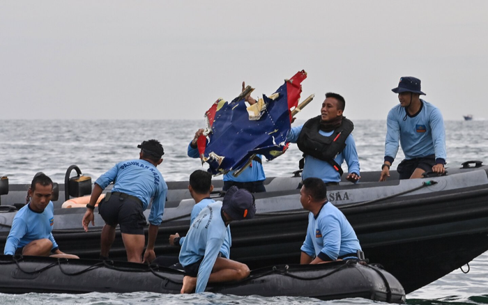 Chuyên gia nhận định nguyên nhân máy bay rơi ở Indonesia: Ít khả năng do lỗi từ thiết kế Ảnh 2