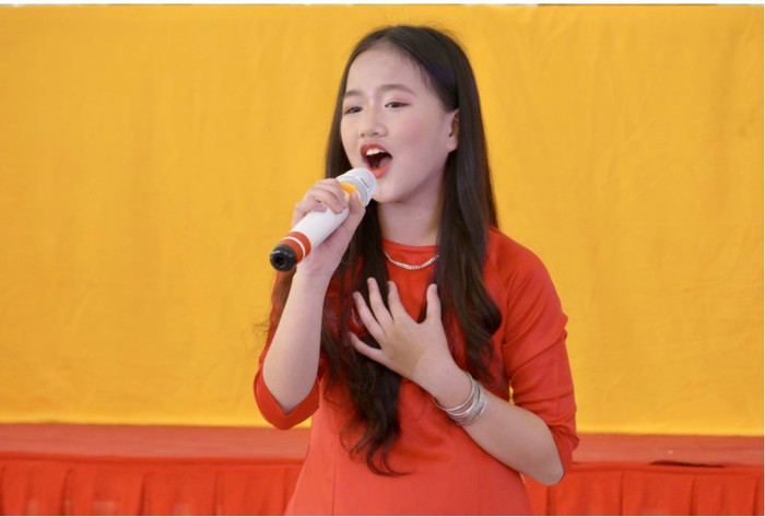 Phương Linh đội Giang Hồ: Xinh xắn như công chúa, thành thạo Piano chuẩn 'ca sĩ nhí đa-zi-năng' Ảnh 12