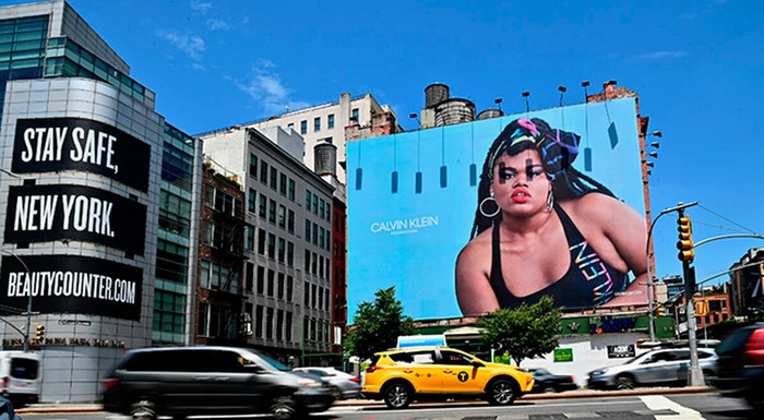 Người mẫu béo chuyển giới da đen được Calvin Klein sủng ái Ảnh 3