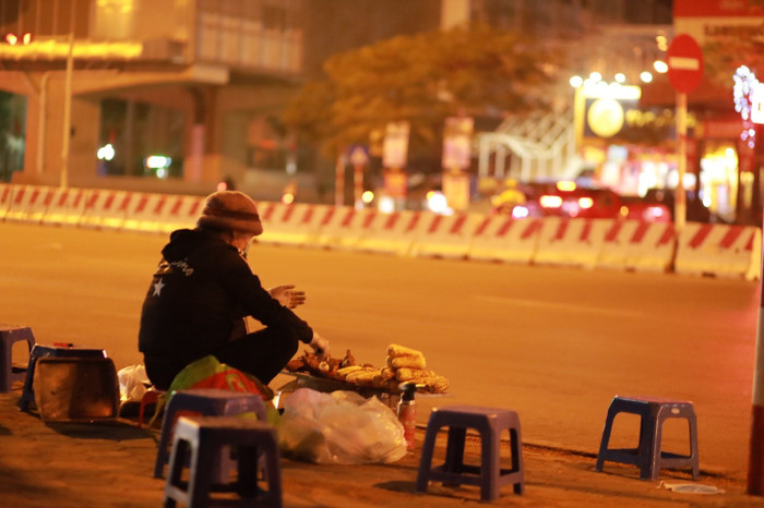 Quán ngô nướng – đặc trưng của đông Hà Nội