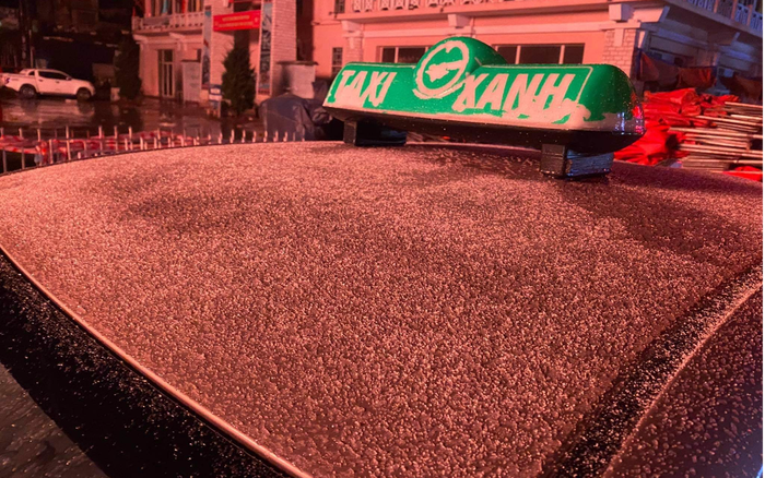 Xôn xao tuyết đã rơi, nhiều người đam mê phượt tức tốc lên Sa Pa Ảnh 2