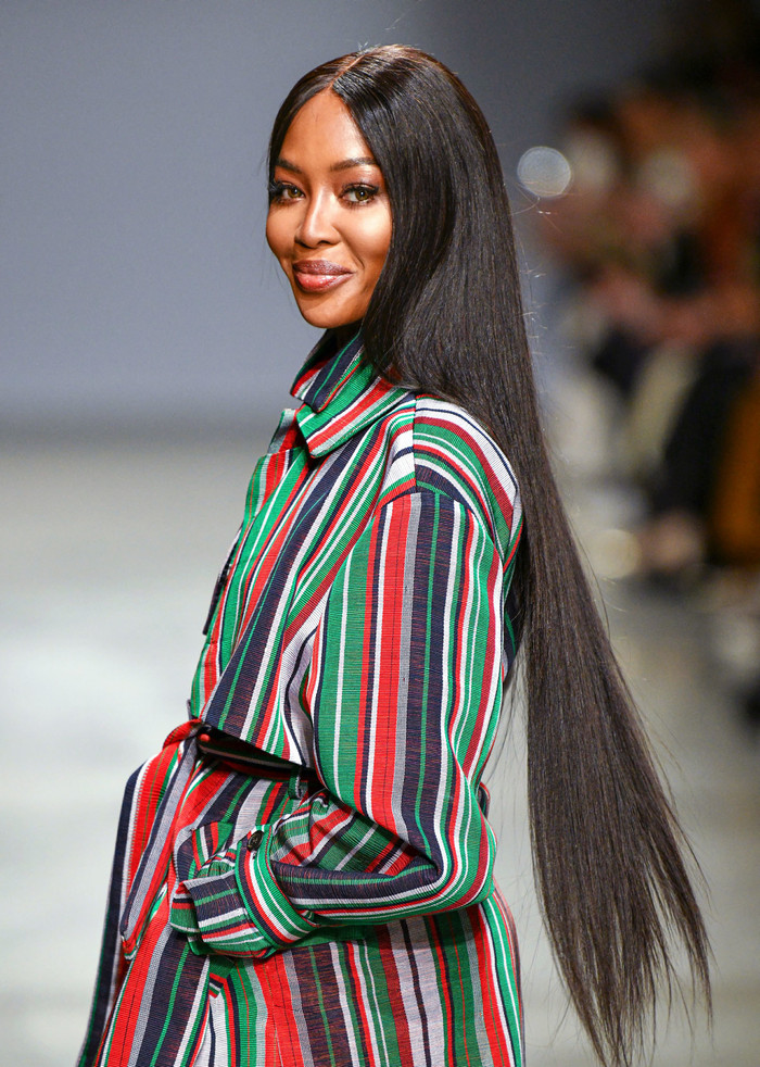 Vượt mặt Kate Moss, siêu mẫu Cara Delevingne là chân dài kiếm tiền nhiều nhất năm 2020 Ảnh 4