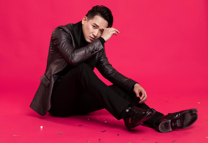 Hứa Vĩ Văn điển trai lãng tử, tạo dáng gợi cảm cùng Maya Ảnh 8