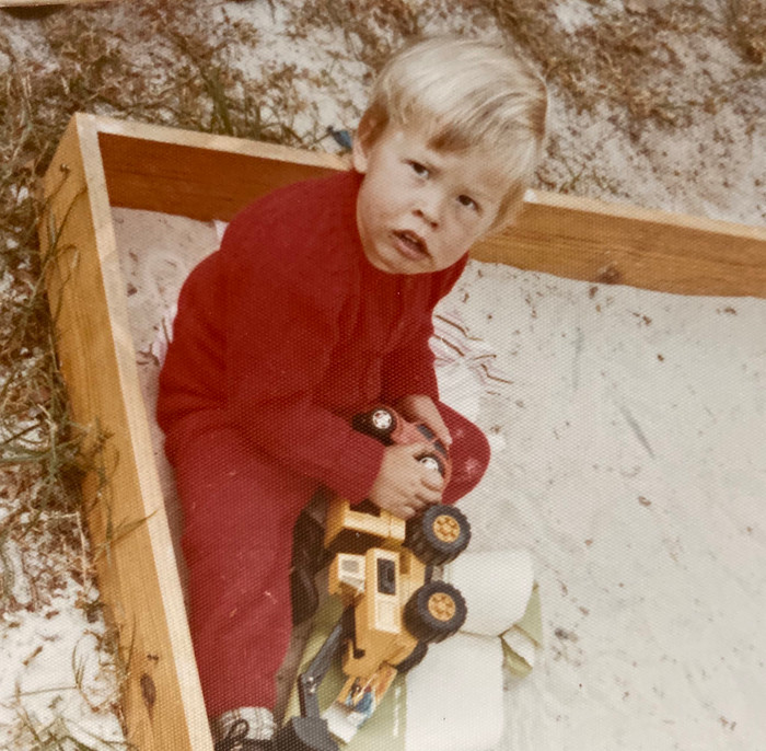 Elon Musk lúc 3 tuổi. (Ảnh: Maye Musk @mayemusk / Twitter)