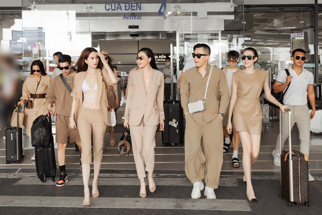 Hội bạn của Ngọc Trinh mỗi lần gặp mặt đều khiến mọi người phải phát sốt vì quá sang chảnh. 