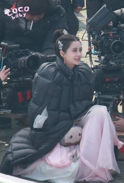 Angelababy lộ biến chứng phẫu thuật thẩm mỹ sau những tranh cãi với Huỳnh Hiểu Minh? Ảnh 7