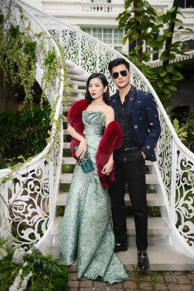 Hiện tại, câu chuyện tình cảm giữa Lệ Quyên cùng 'tình trẻ' Lâm Bảo Châu đang gây chú ý.&nbsp;