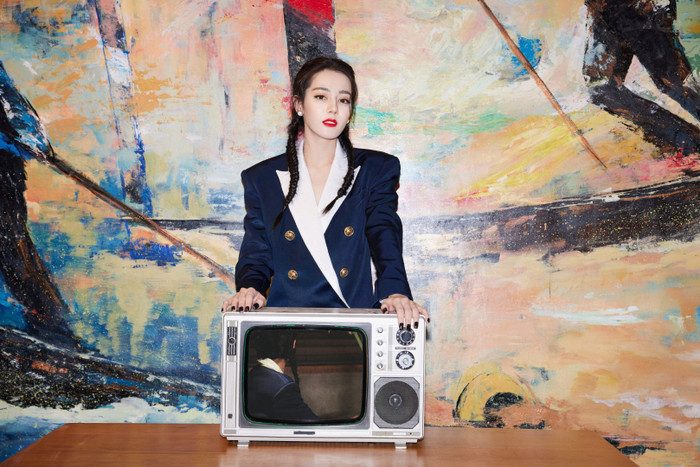 Địch Lệ Nhiệt Ba thay đổi quá nhiều so với lúc tham gia show 'Keep Running' Ảnh 3