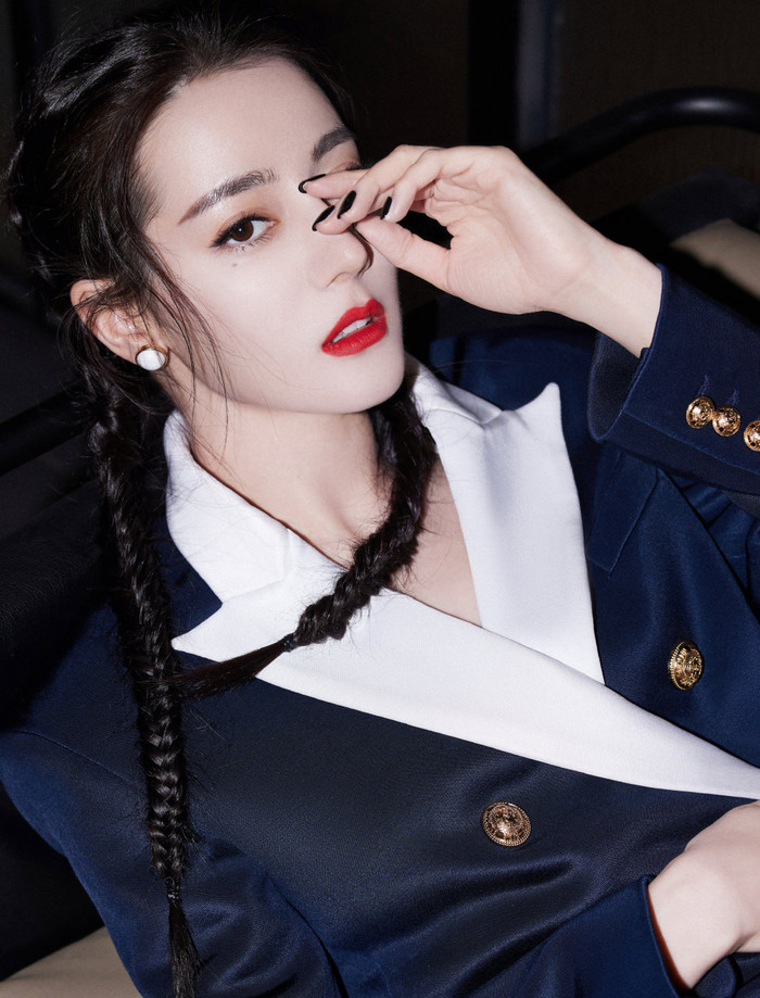 Địch Lệ Nhiệt Ba thay đổi quá nhiều so với lúc tham gia show 'Keep Running' Ảnh 5