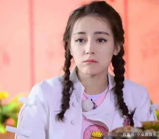 Địch Lệ Nhiệt Ba thay đổi quá nhiều so với lúc tham gia show 'Keep Running' Ảnh 8