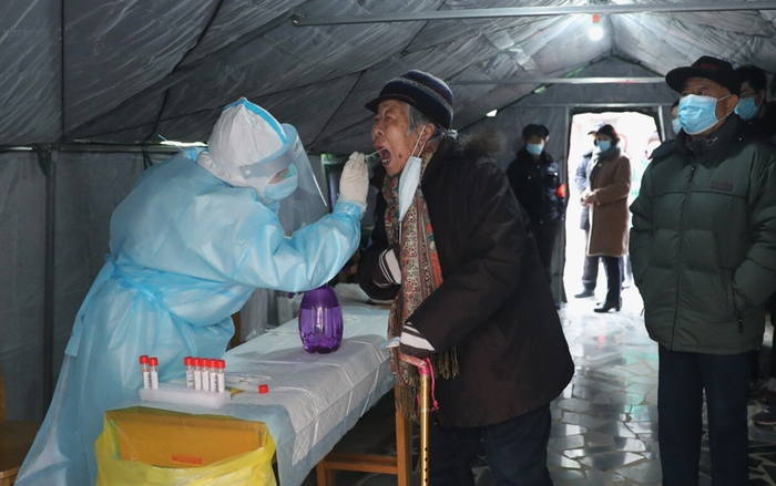 Trung Quốc ghi nhận ca tử vong đầu tiên do Covid-19 sau 8 tháng Ảnh 2