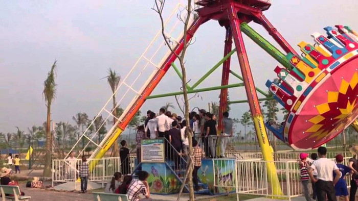 Một trò chơi trong khu du lịch Đảo Ngọc Xanh.