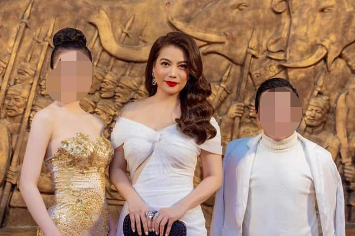 Cô gái 'tiểu tam' vụ đánh ghen phố Lý Nam Đế bị nghi phẫu thuật thẩm mỹ để 'tấn công' showbiz Ảnh 5