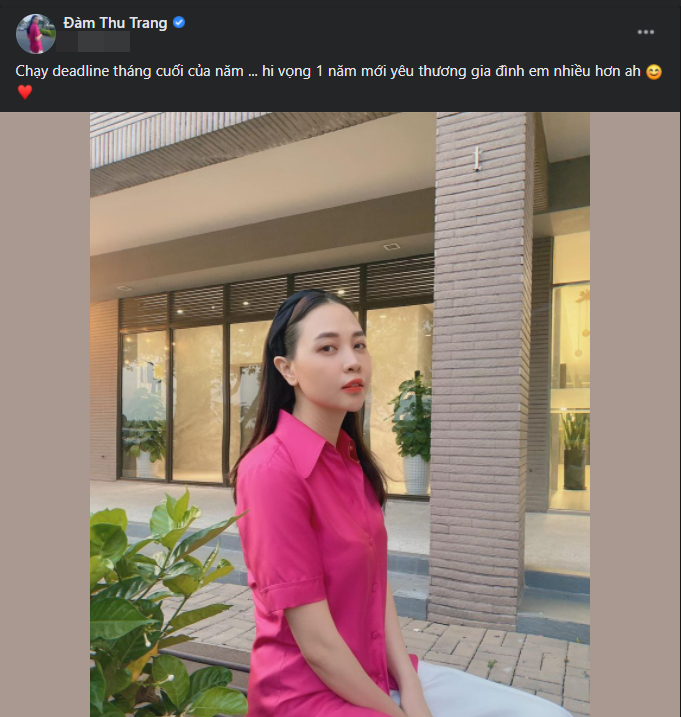Đàm Thu Trang khoe nhan sắc xinh tươi dù đang phải chạy deadline
