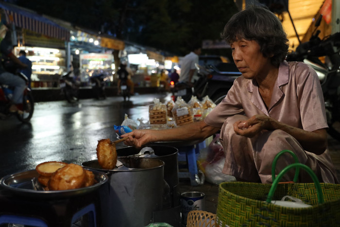 Cuộc đời đơn độc của dì Nía thợ làm bánh tai yến thủ công U70 hiếm hoi còn sót lại ở Bạc Liêu Ảnh 5