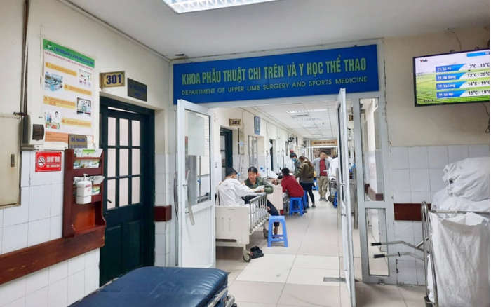 Nữ sinh 17 tuổi kể lại giây phút tàu siêu tốc văng khỏi đường ray khiến 3 học sinh văng ra ngoài Ảnh 2