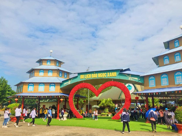 Khu du lịch Đảo Ngọc Xanh