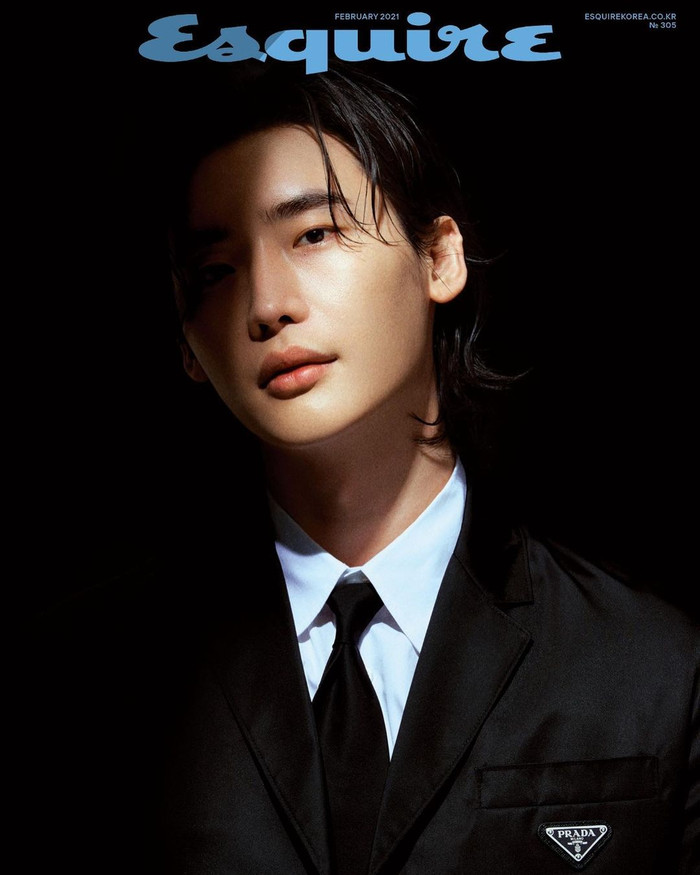 Lee Jong Suk trên tạp chí Esquire.