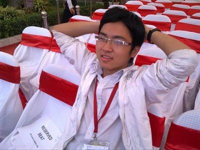 Đỗ Đức Hiếu hiện đang sinh sống và làm việc ở TP.HCM