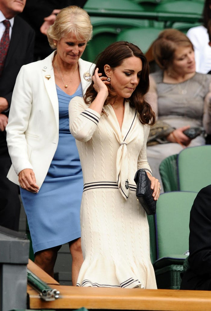 Trong Giải vô địch Wimbledon 2012, Middleton mặc một chiếc váy len màu trắng giống với đồng phục của các tay vợt.  