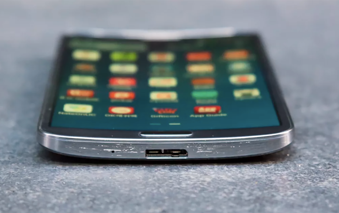 Điểm danh loạt điện thoại lạ lùng Samsung từng ra mắt Ảnh 2