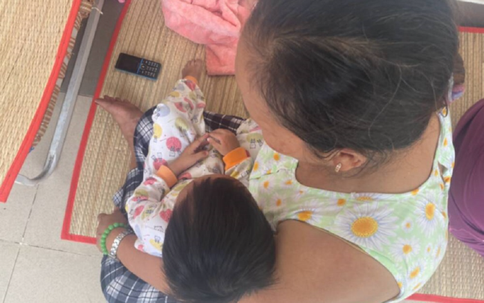 Bé gái 3 tuổi chấn thương sọ não do bị mẹ bạo hành đã qua đời Ảnh 2