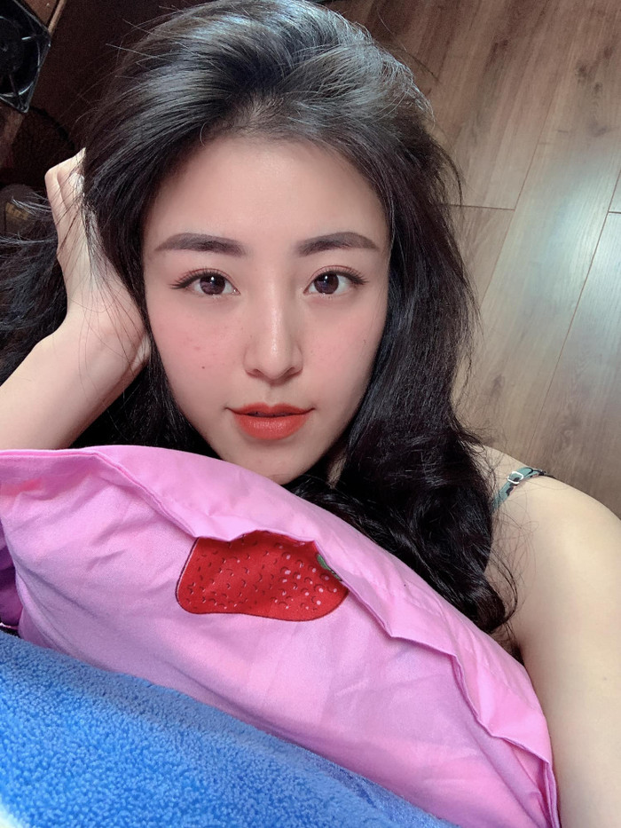 Nhan sắc 'hotgirl bánh tráng trộn' Đà Lạt ngày ấy và bây giờ khiến nhiều người bất ngờ sau 8 năm Ảnh 7