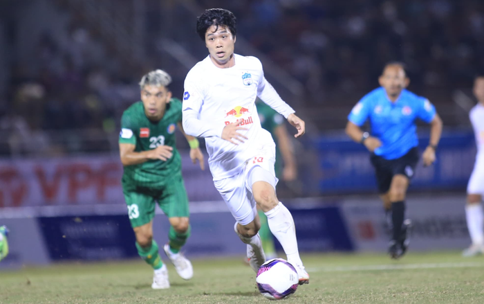 HLV Kiatisak: 'Đội nhất, nhì mùa trước cũng thất bại' Ảnh 2