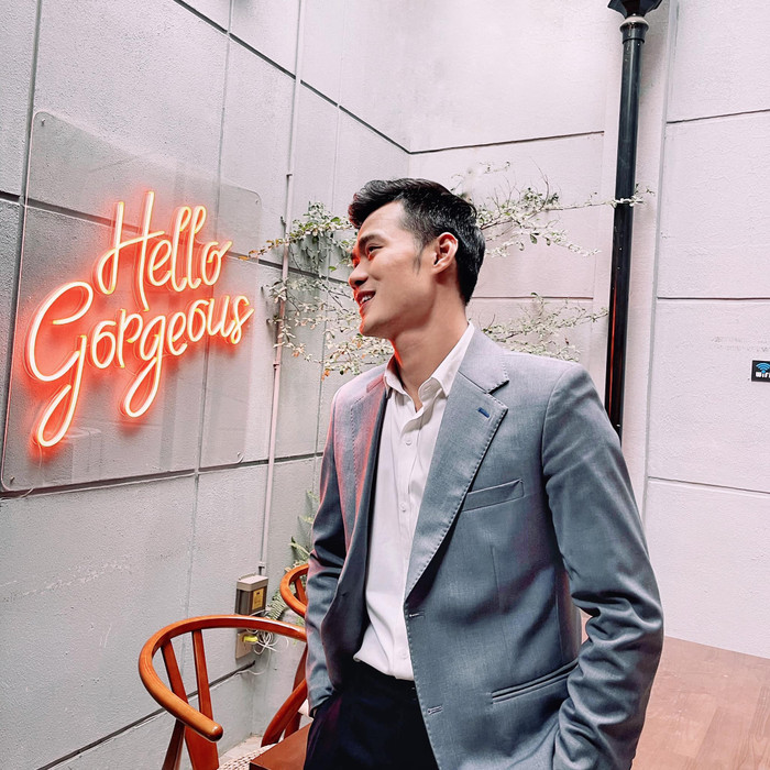 Nam MC thời sự VTV khiến hội chị em 'đổ rần rần', biết profile lại càng ngưỡng mộ hơn Ảnh 6