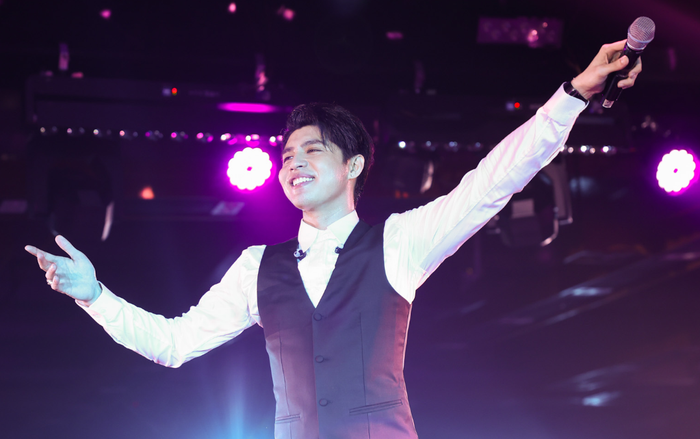 Noo Phước Thịnh khoe visual 'đỉnh cao', vừa da diết với ballad đã 'quẩy' cực sung chiều lòng người hâm mộ Ảnh 2