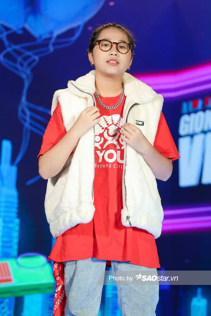 Tập 3 vòng Giấu mặt: Tài năng trẻ Duy Long - Anh Thư khi hát lên tiếng lòng xúc động khiến fan thán phục Ảnh 10