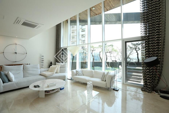 Ngôi nhà của Jennie.