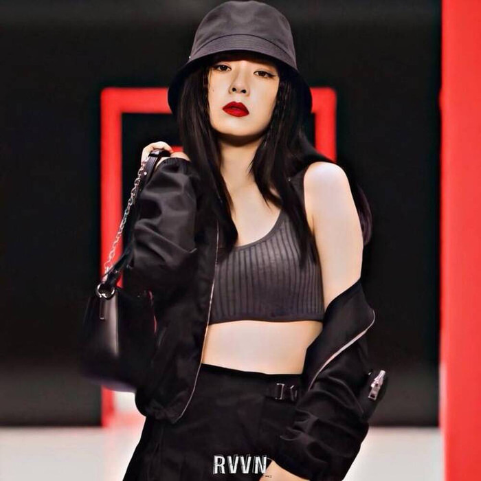 Irene Red Velvet dính phốt thái độ với nhân viên stylist vào tháng 10 năm 2020