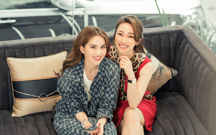Ngọc Trinh dát đồ hiệu khắp người để đi ăn bún mắm với bạn gái Chi Bảo Ảnh 2