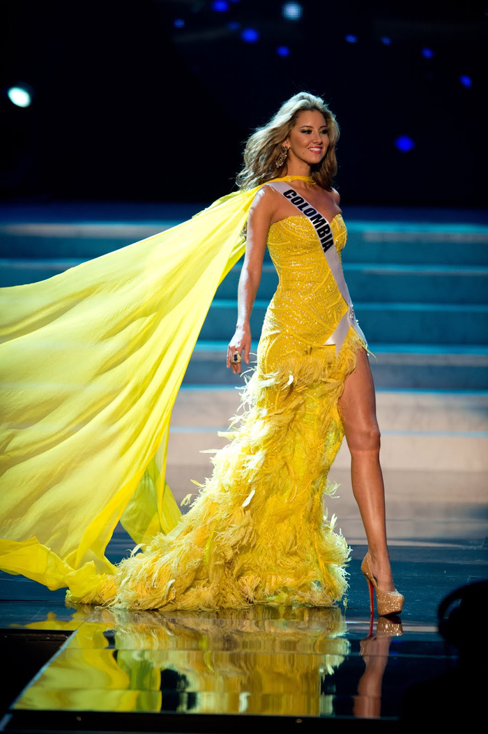 Daniella Álvarez - Đại diện Colombia tại Miss Universe 2012 khiến fan đau buồn vì phải cắt đi 1 chân do biến chứng phẫu thuật cắt bỏ khối u.